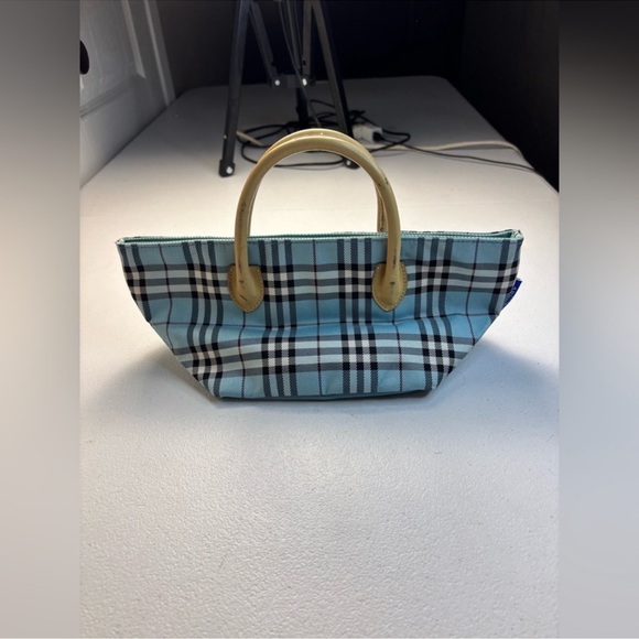 Used Mini BURBERRY Nova Check Blue Label Hand Bag
Nylon Blue - Picture 1 of 9